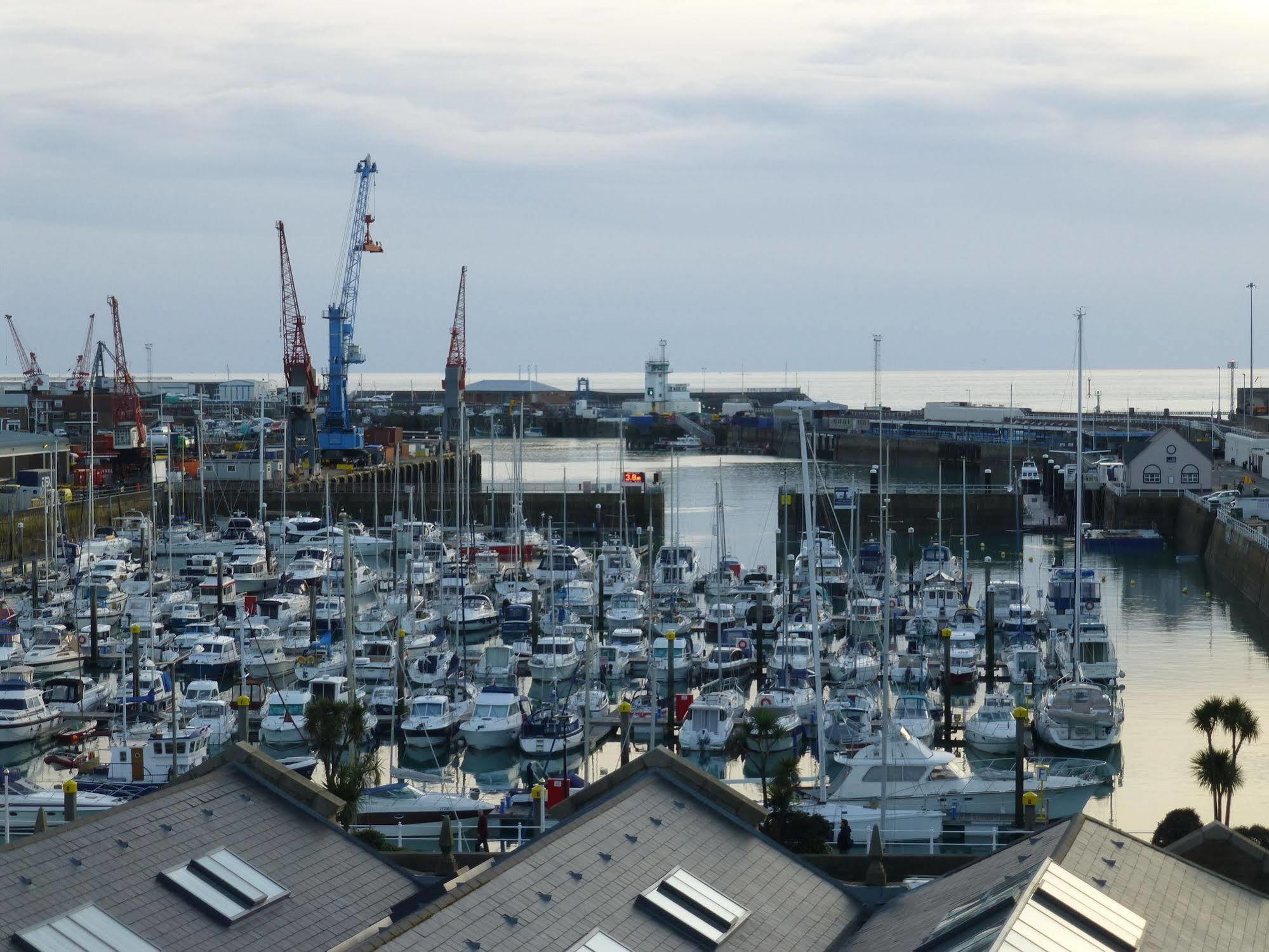 Liberty Wharf Apartments Saint Helier Jersey Exteriér fotografie